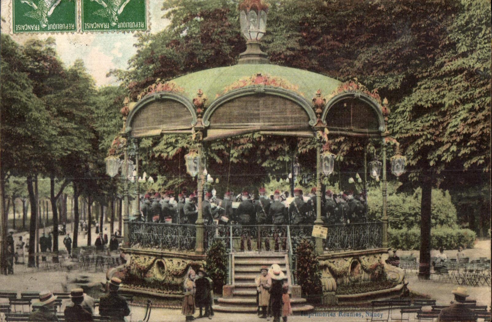 CPA Militaria Kiosque a musique Nancy 