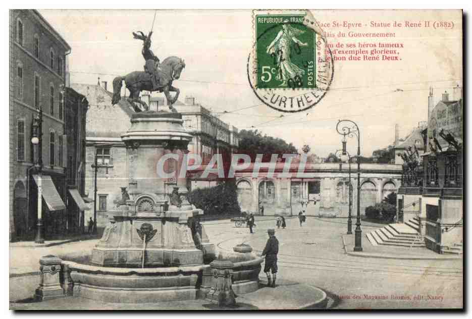 CPA Nancy Statue de Rene II Palais du governement 