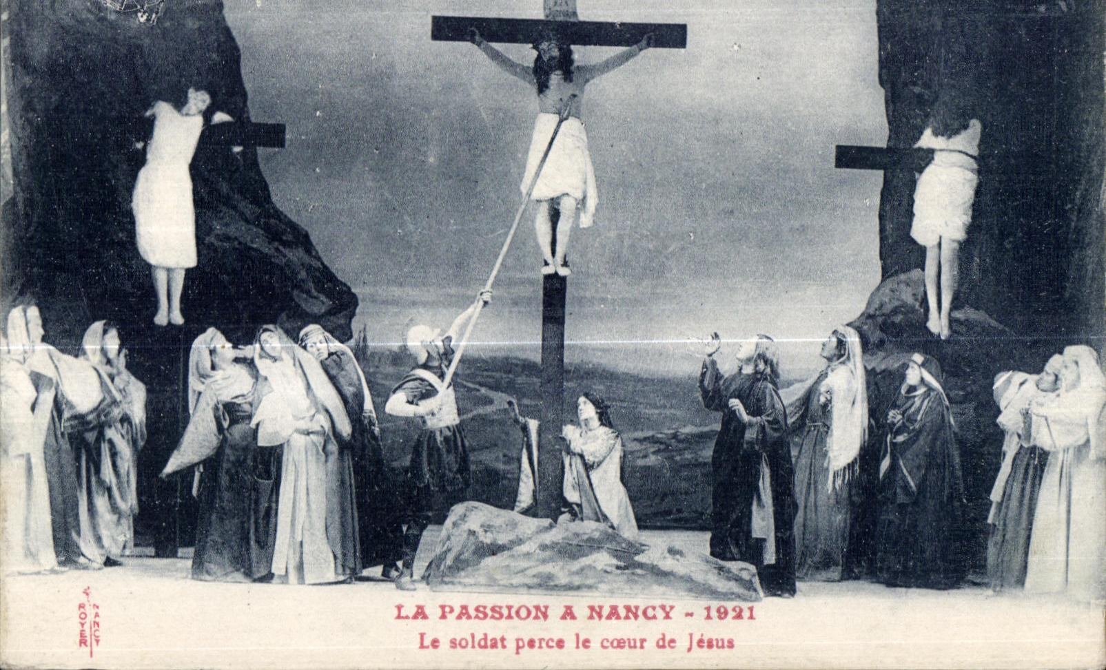 CPA La Passion a Nancy Le soldat perce la coeur de Jeaus
