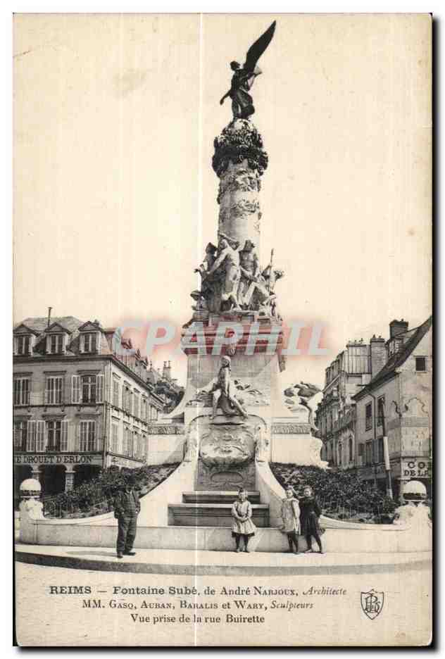 Reims — Fontaine Subé, de André Narjoux, Architecte — MM. Gaso, Auban, Bahalis et Wary, Sculpteurs — Vue prise de la rue Buirette