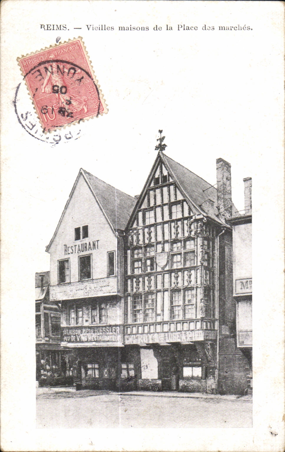 Reims Vieilles maisons de Place des Marches