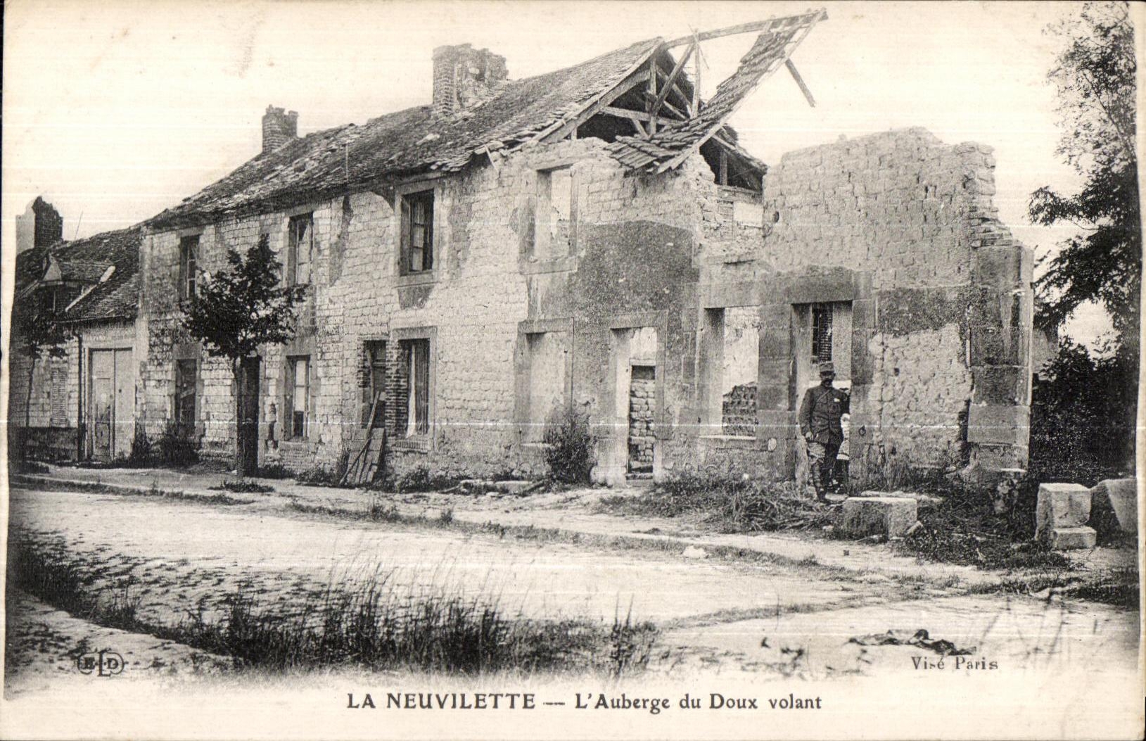 CPA La Neuvilette L Auberge du Doux volant