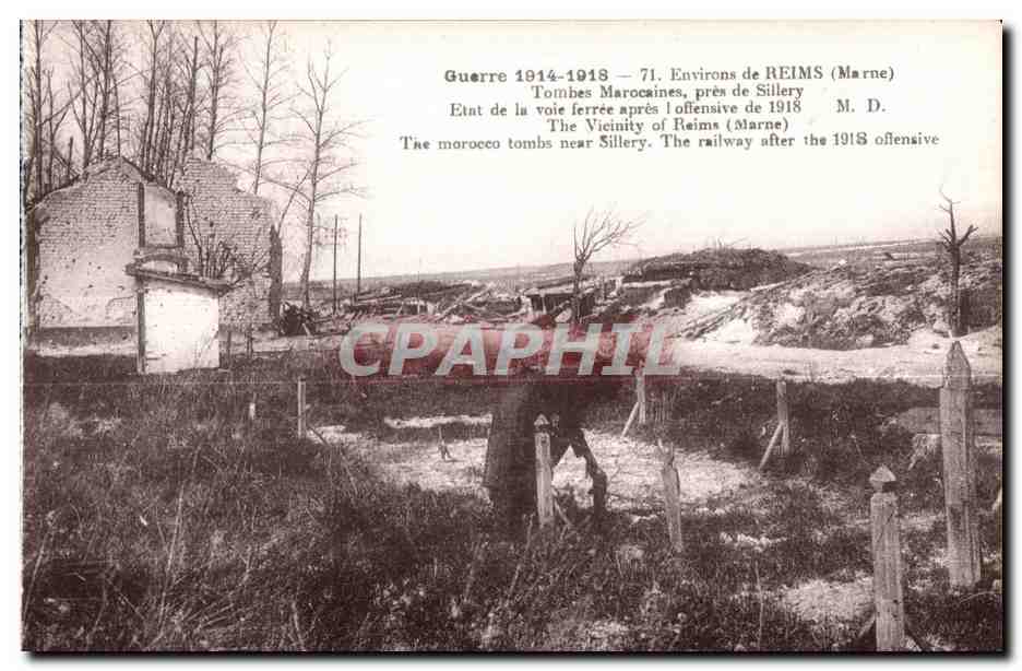 CPA Reims Environs de Tombes Marocaines pres de Sillery de la Voie ferree Maroc 