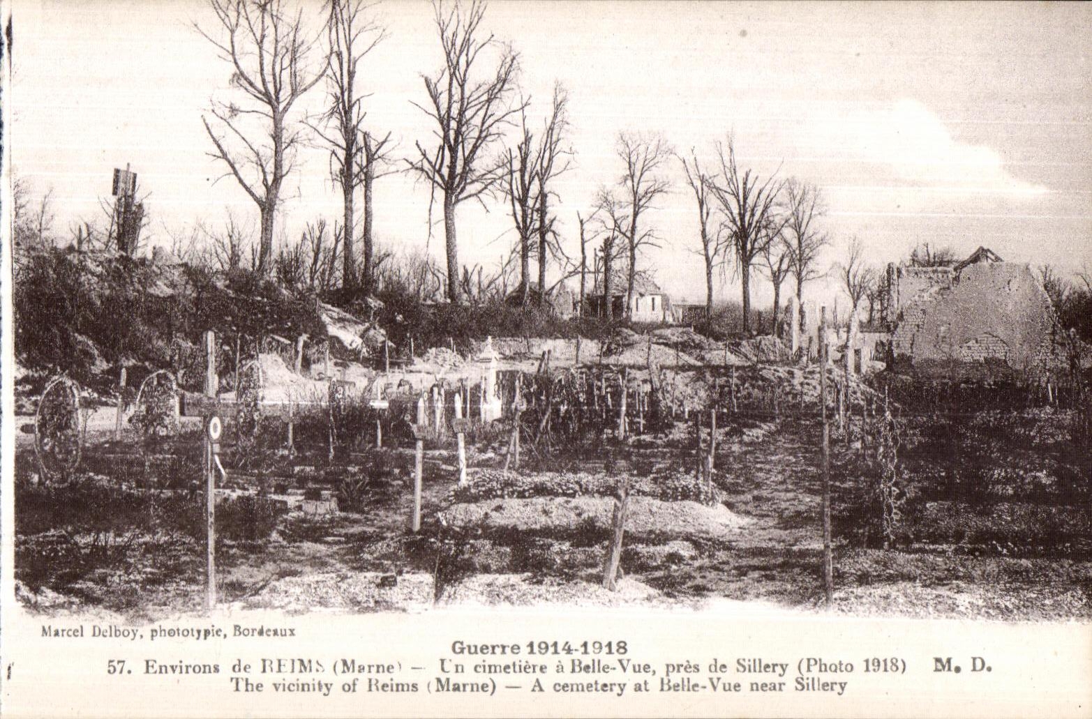 CPA Reims Environs de Reims L neimetiere a Belle Vue Pres de Sillery Militaria 
