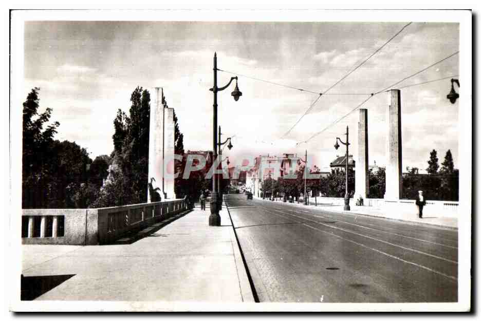 CPA La Ville Renaissante Reims Le Pont de Vesle