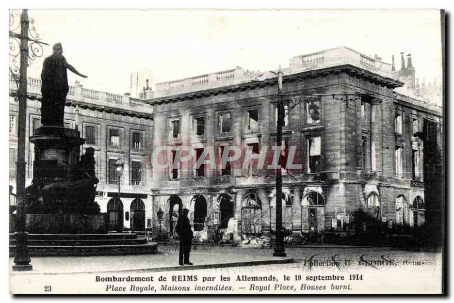 CPA Reims bombardement Place Royale