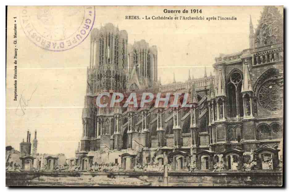 CPA La Cathedrale et l Archeveche apres incendie