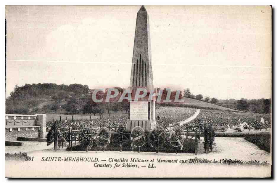 CPA Sainte Menehould Cimetiere Militaire et Monument aux Defenseurs 
