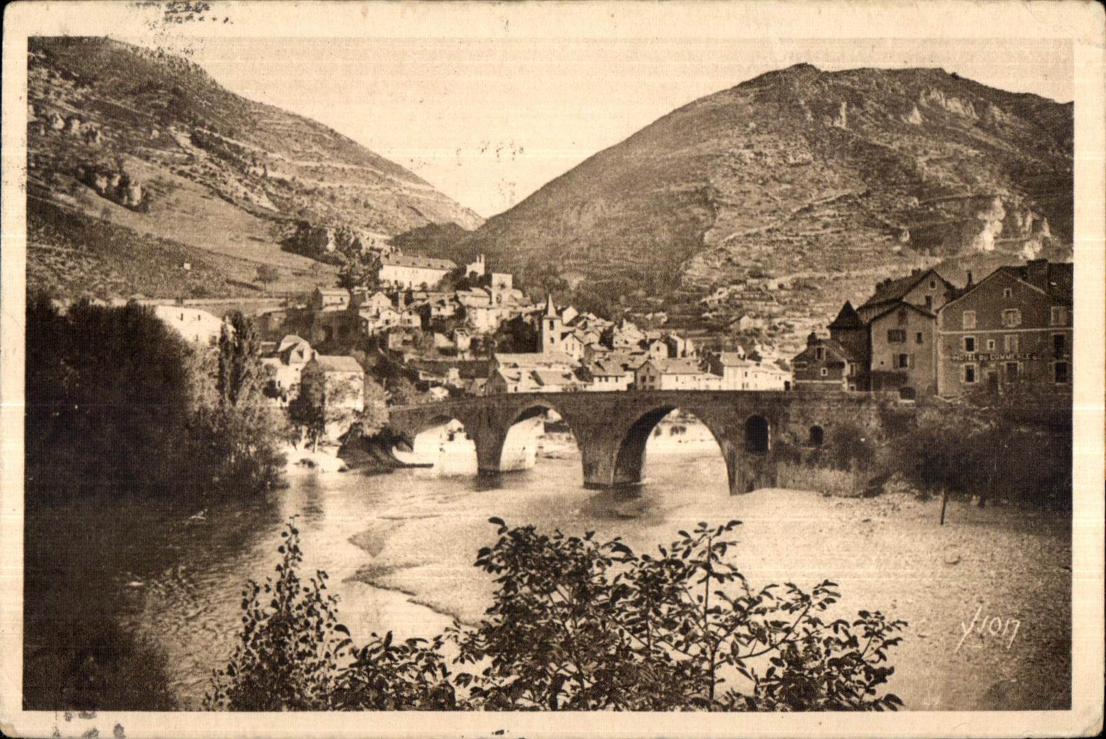Sainte-Enimie (Lozère) — vue du pont sur le Tarn — Les Éditions d'Art WYGN, n° 4107