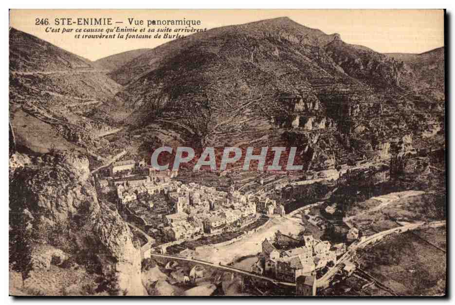 CPA Ste Enimie Vue Panoramique cest pur ce causse qu Enimie el sa suite arriverent et irouverent la fontaine de Burles
