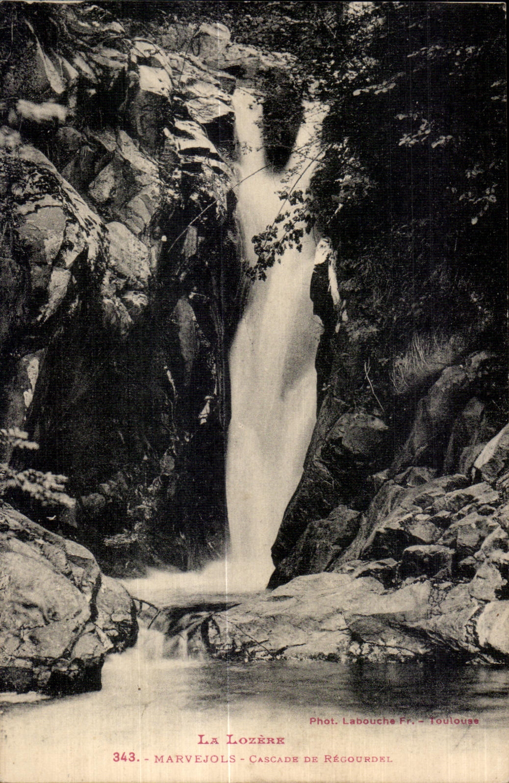 CPA La Lozere Marvejols Cascade du Regourdel