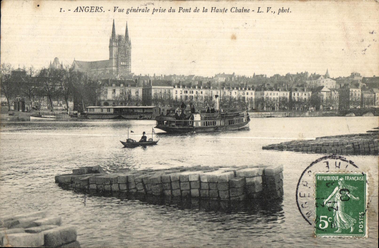 CPA Angers Vue Generale Prise Du Pont la Haule Chaine Bateau 