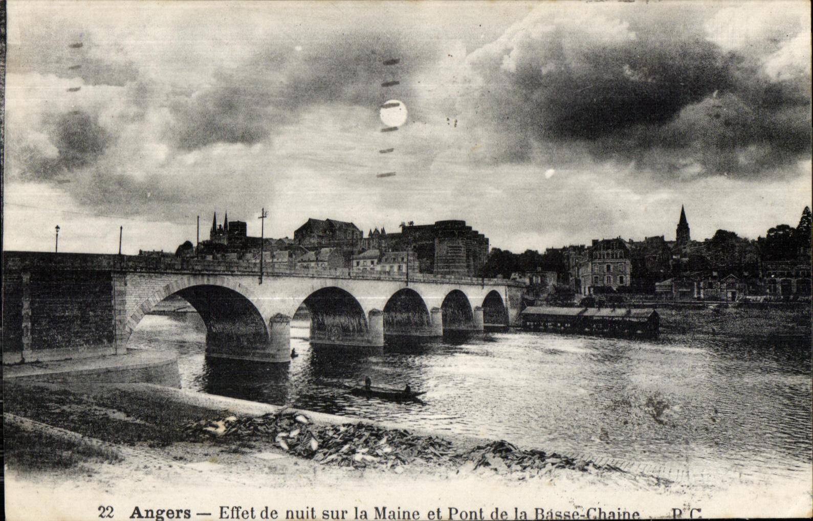 CPA Angers Effet de nuit sur la Maine et Pont de La Basse Chaine