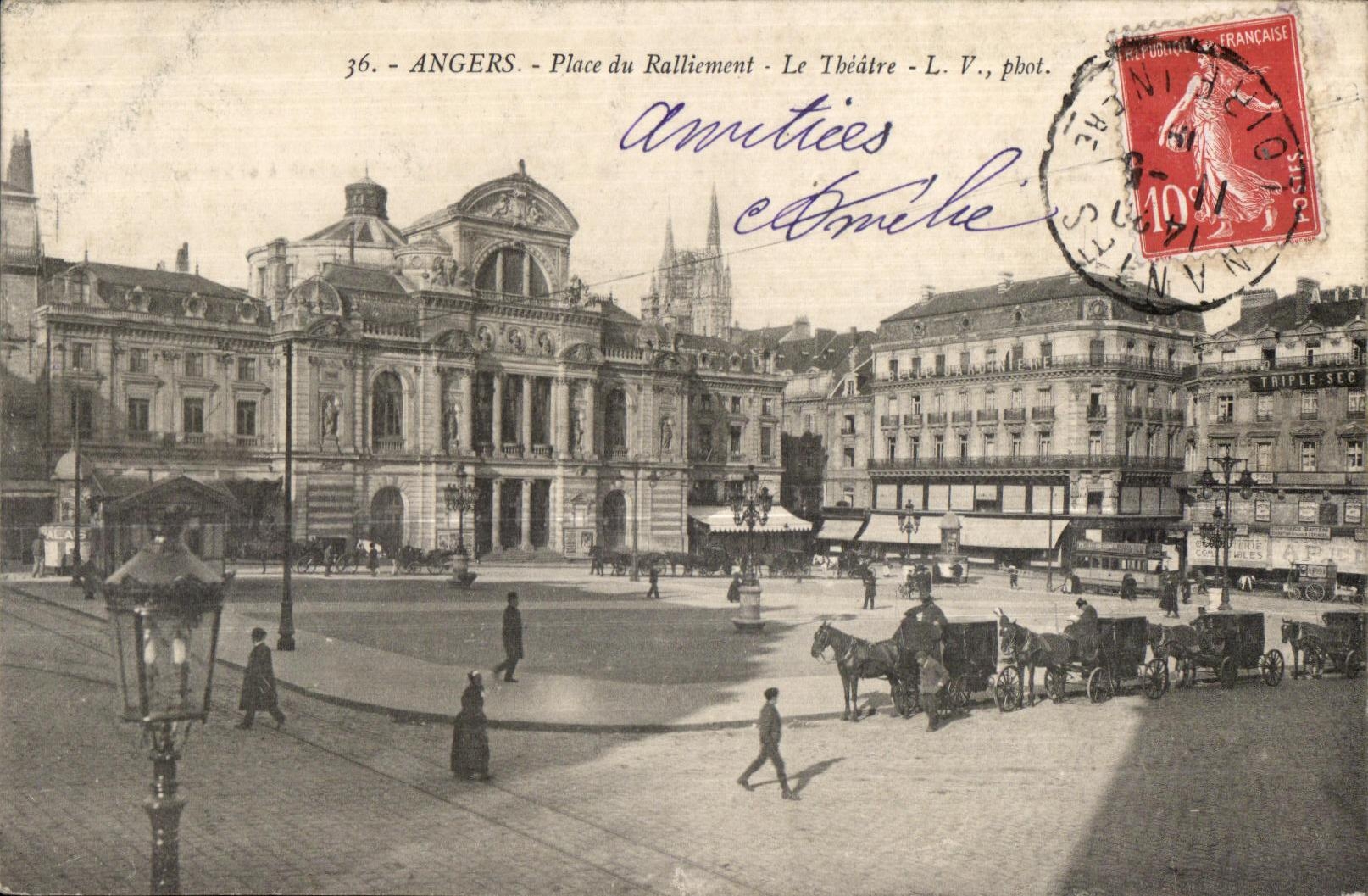 CPA Angers Place du Ralliement Le Theatre LV phot