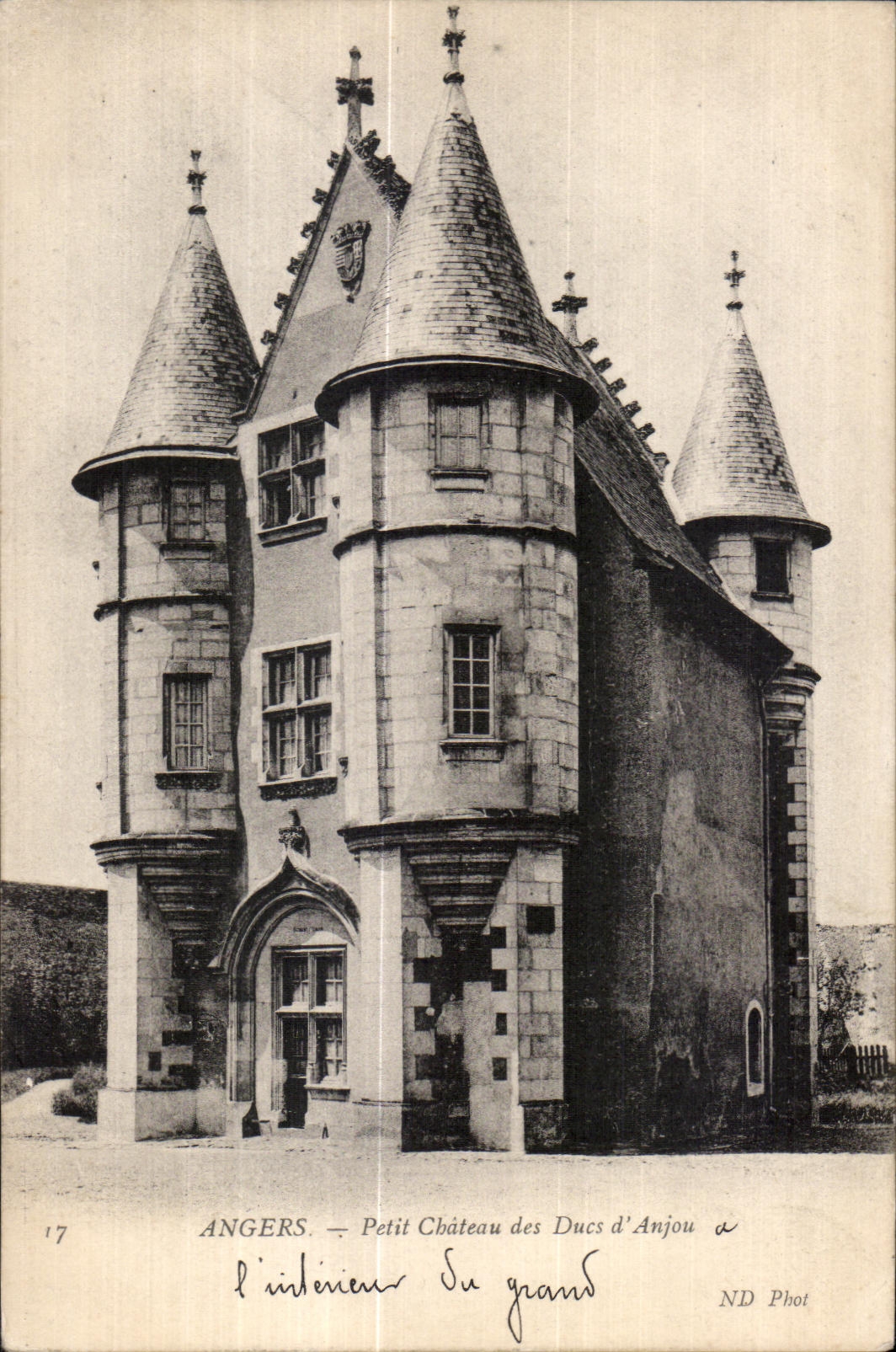 CPA Angers Petit Chateau des Ducs d Anjou