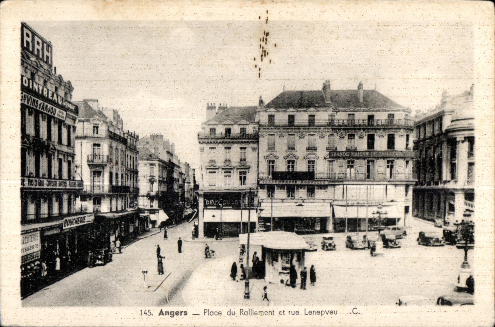 CPA Angers Place Du Ralliement Et rue Lenepveu