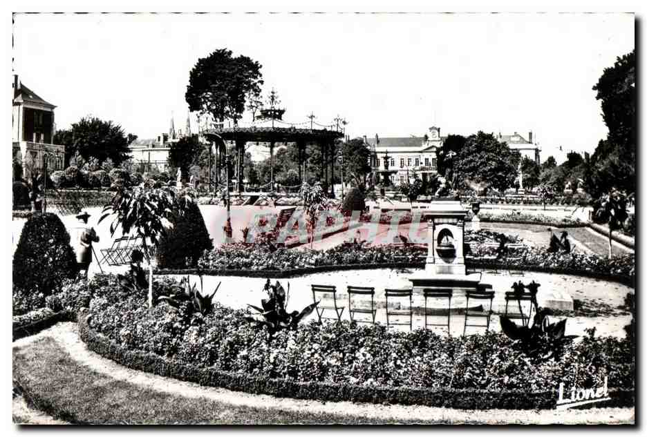 CPA Angers (Maine et Loire) le jardin du mail