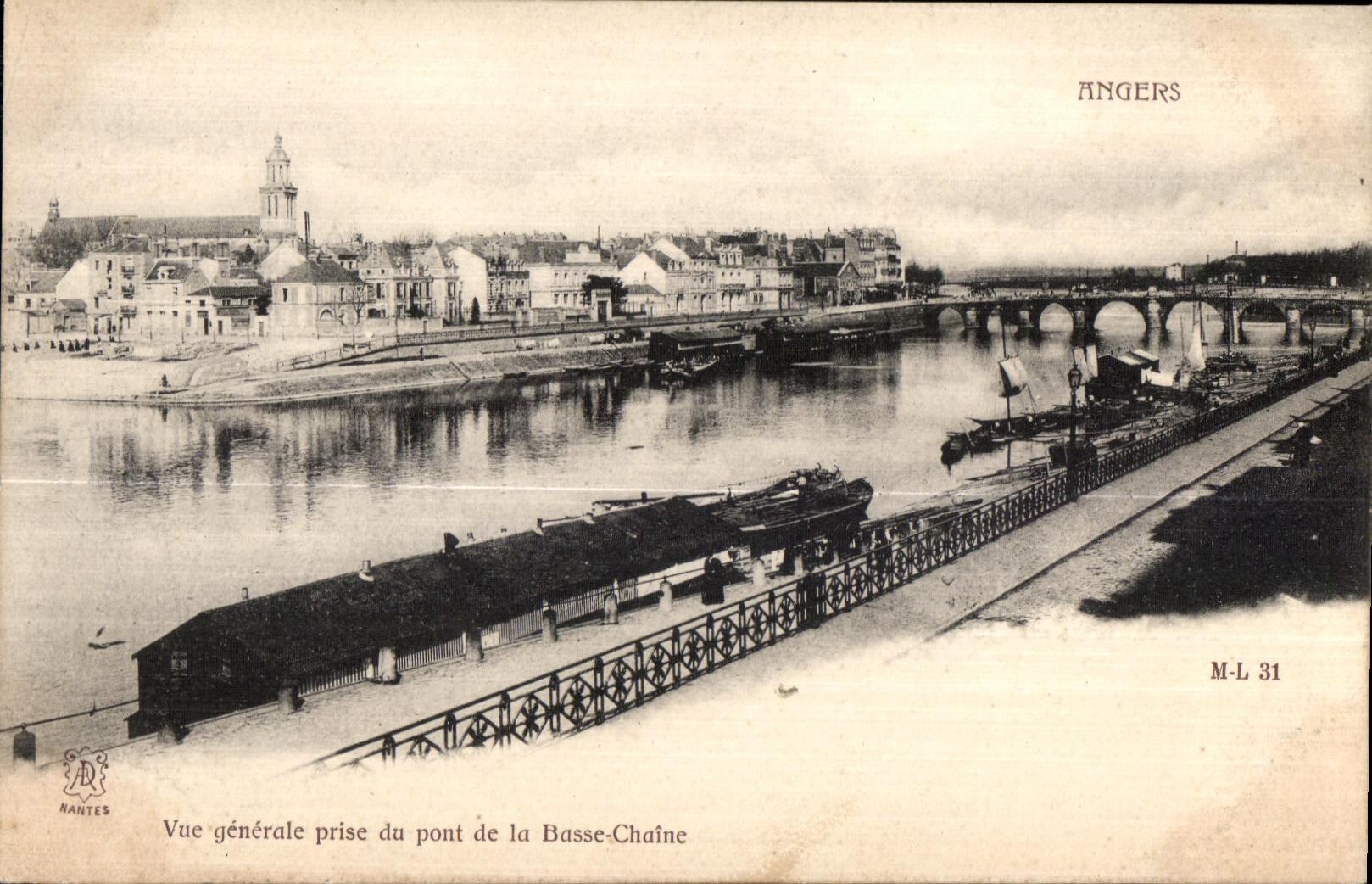 CPA Vue generale prise du pont de a basse chaine