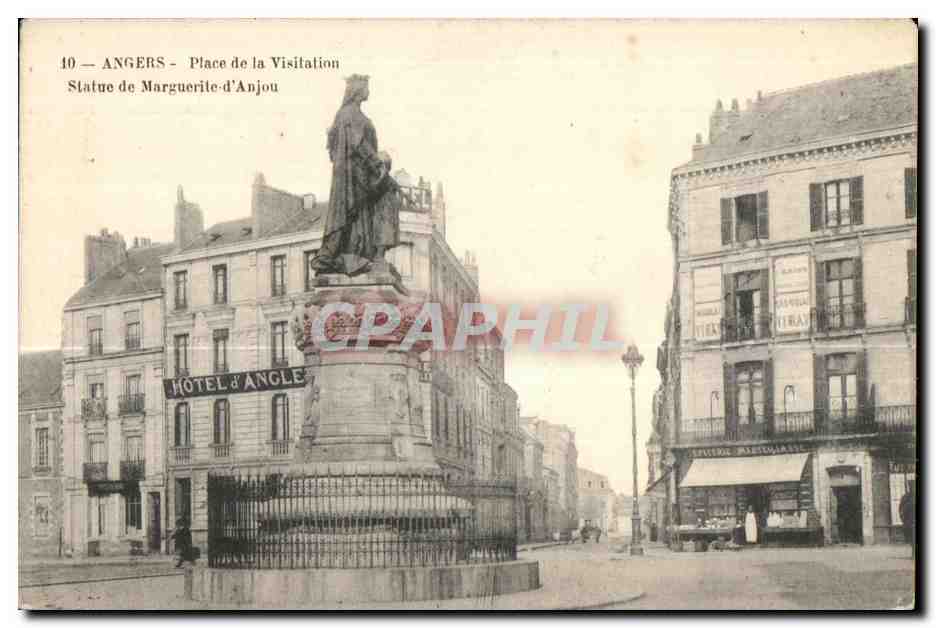 CPA Angers place de la visitation statue de marguerite d anjou