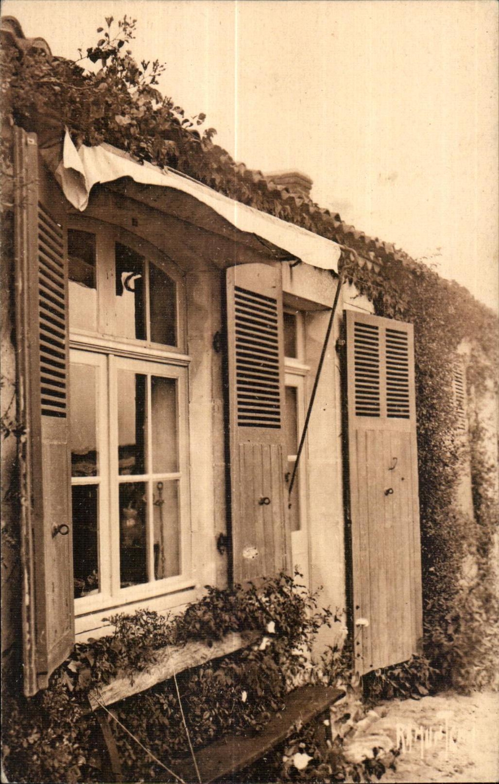 CPA La Vendee de Clemenceau Saint Vincent de Jard La Bicoque C est devant cette fenetre que G Clemenceau avait Place