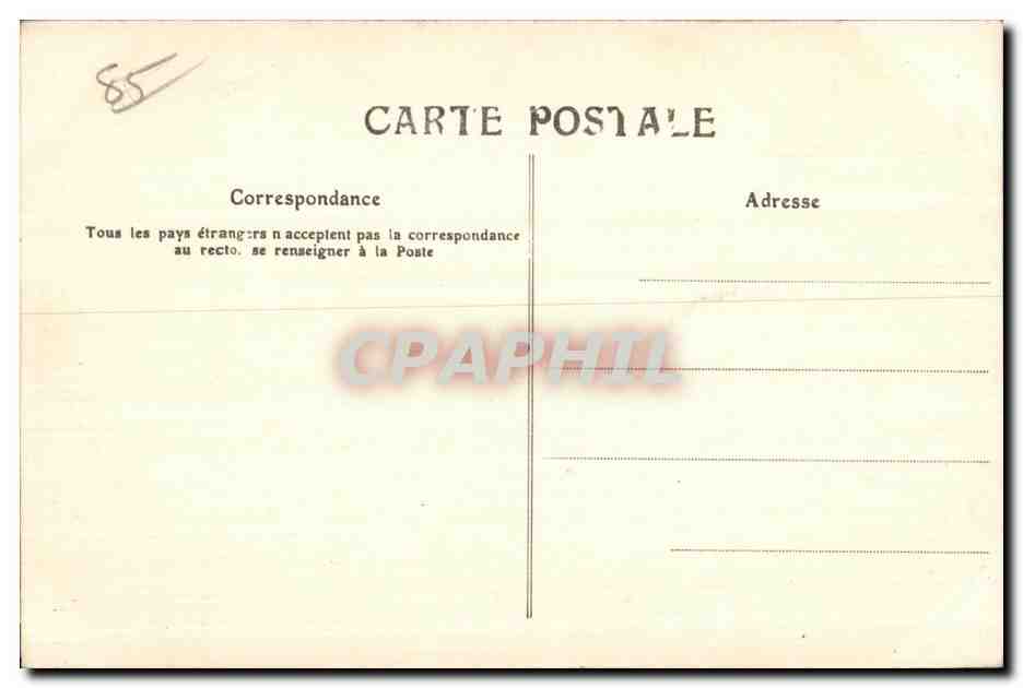 CPA Vendee Tiffauges Vue d ensemble de Barbe Bleu Le Donjon — Rückseite