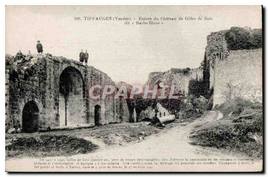 Tiffauges (Vendée) — Entrée du château de Gilles de Retz dit « Barbe-Bleue »