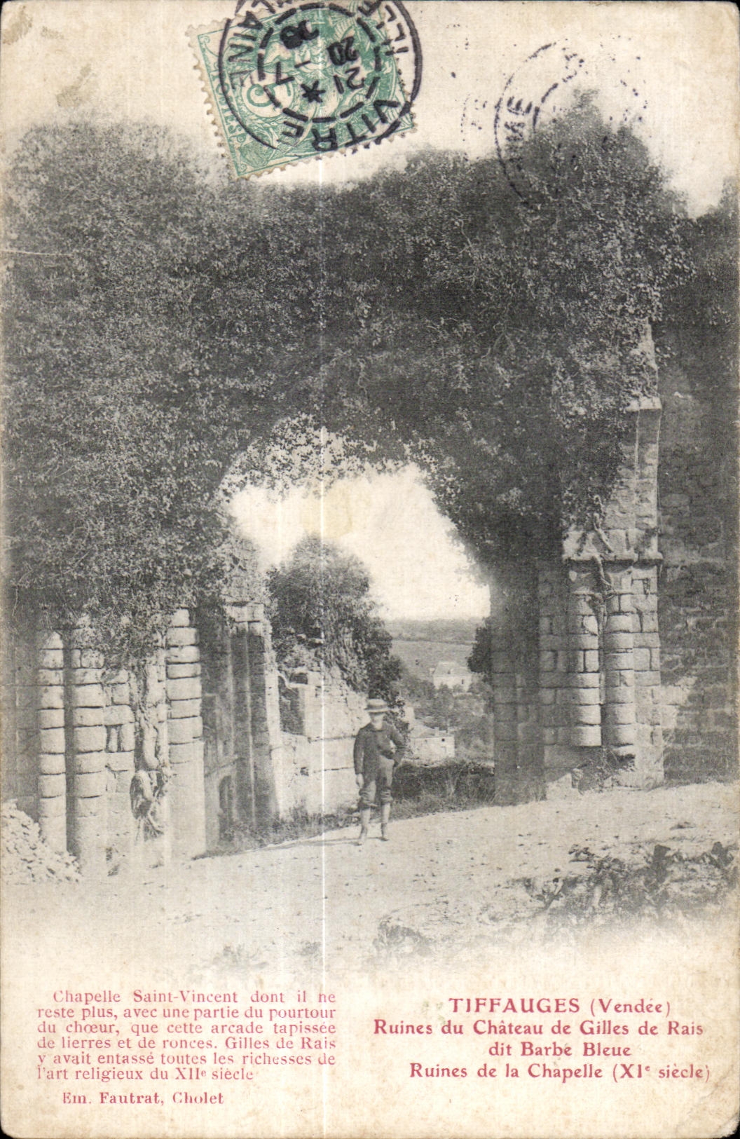 CPA Tiffauges (Vendee) Ruines du Chateau de Gilles de Rais dit Barbe Bleue Ruines de la Chapelle
