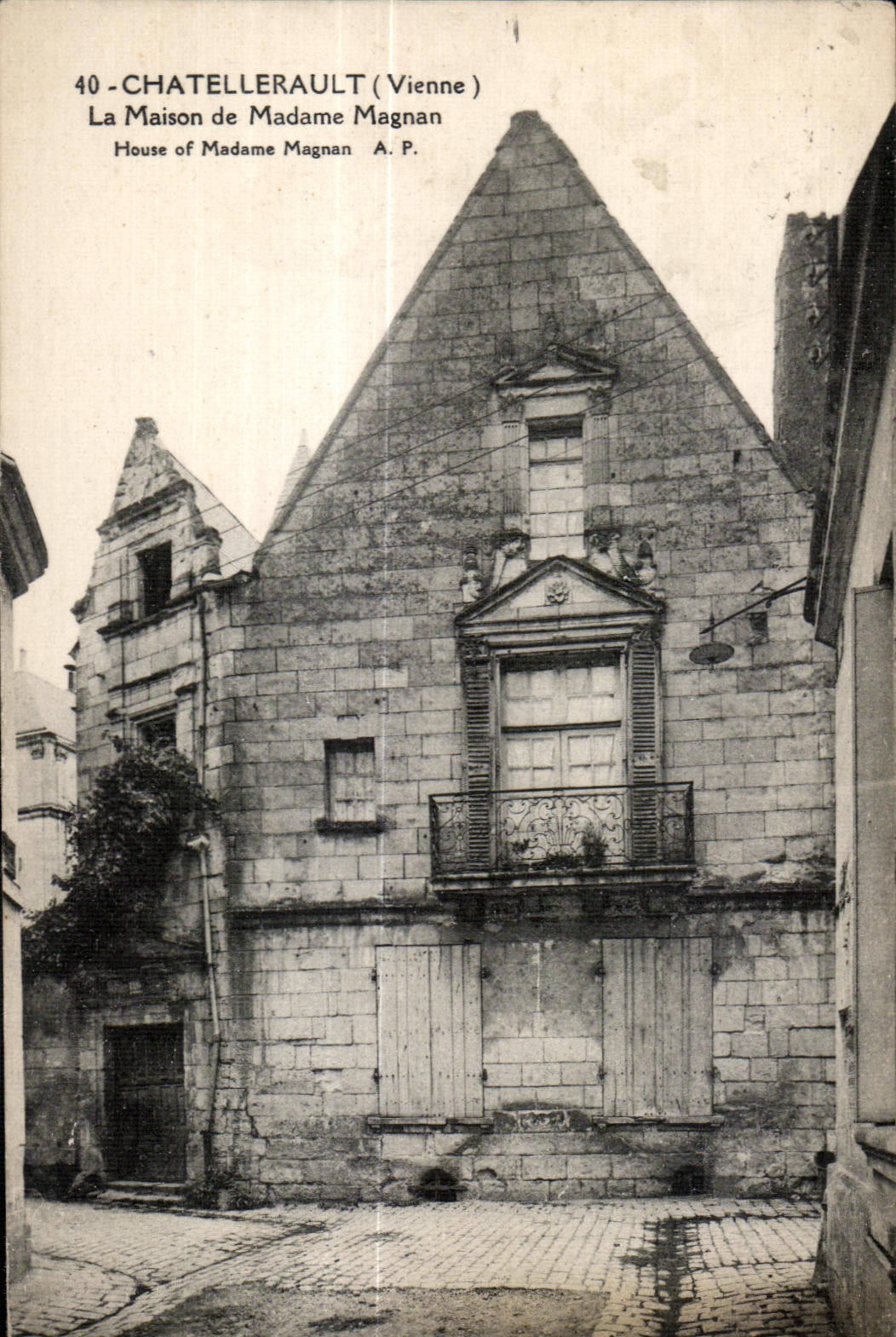 CPA Chatellerault (Vienne) La Maison de Madame Magnan House of Madams Magnan A P