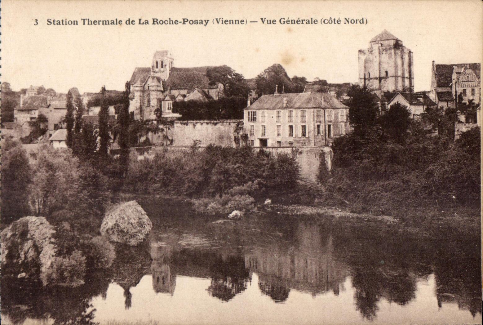 CPA Station thermale de la roche posay (vienne) vue generale (cote nord)