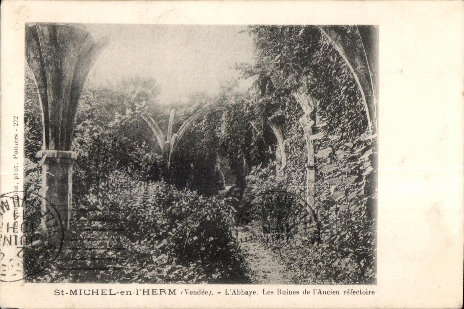 CPA St michel en I herm (Vendee) L Abbaye les ruines de I Aucien refectoire