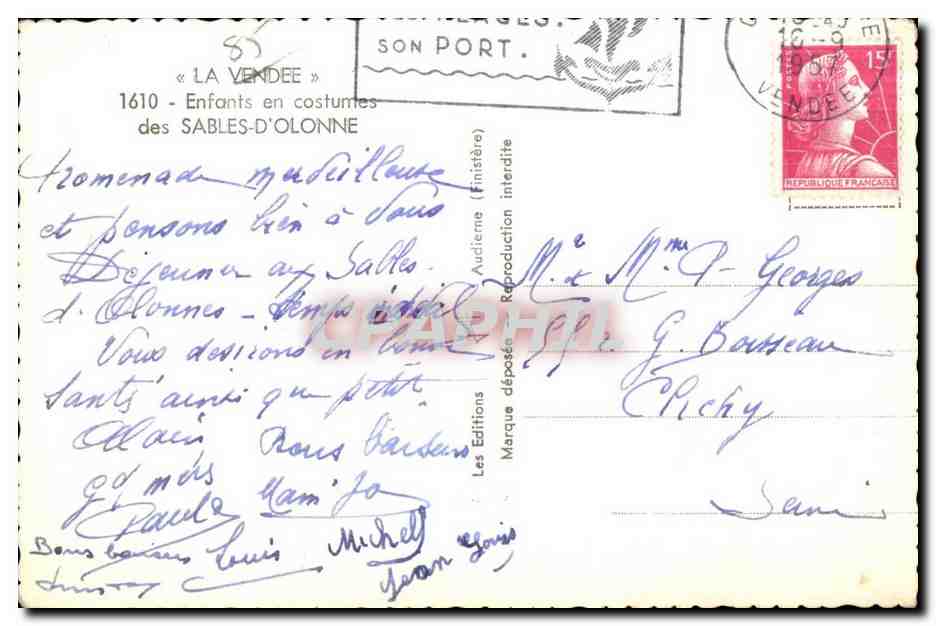 CPA La vendee enfants en costumes des sables D olonne — Verso
