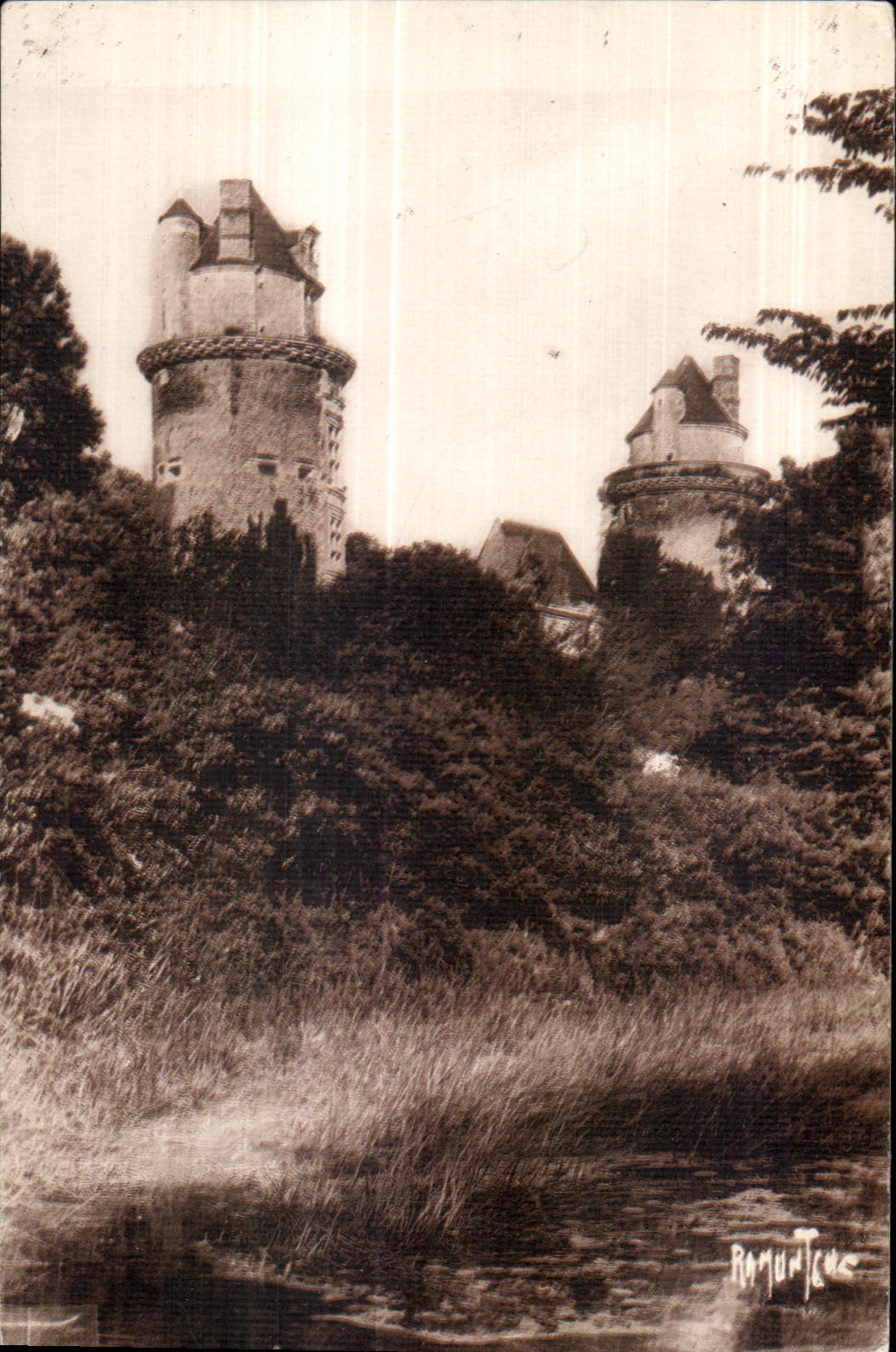 Châteaux de Potton — Apremont (Vendée) — Éditions Artistiques Raymond Bergevin