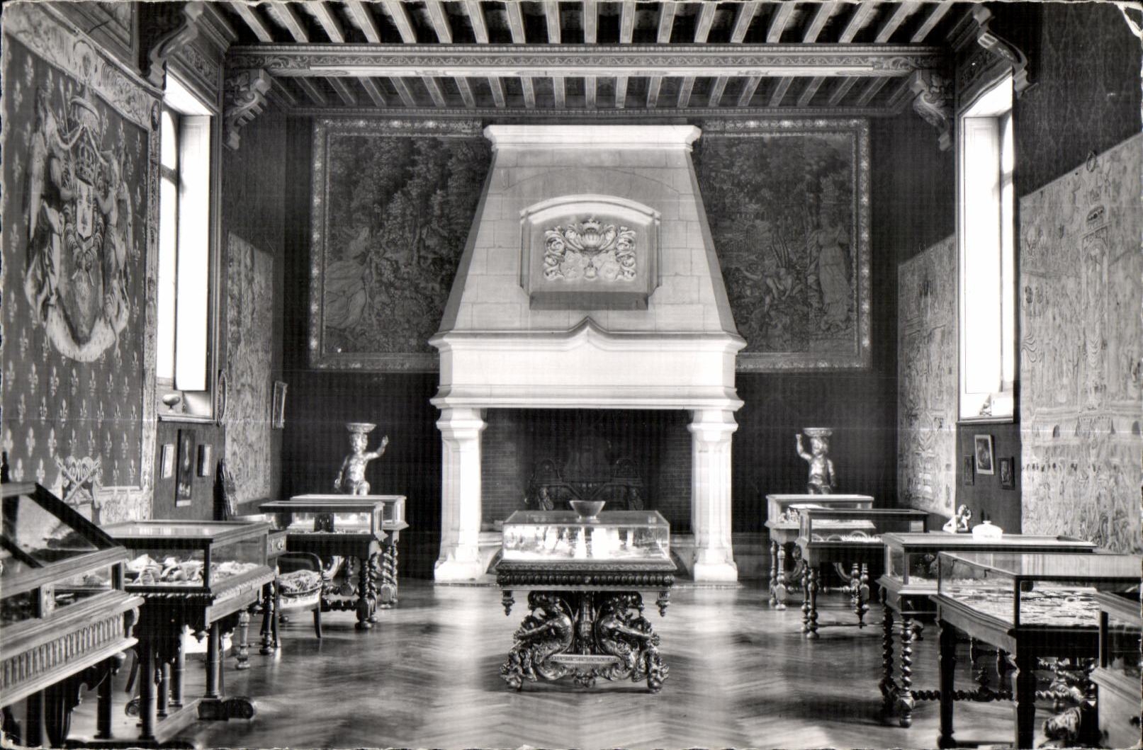 Château de la Court d'Aron — Le Musée — Éditions FALAISE