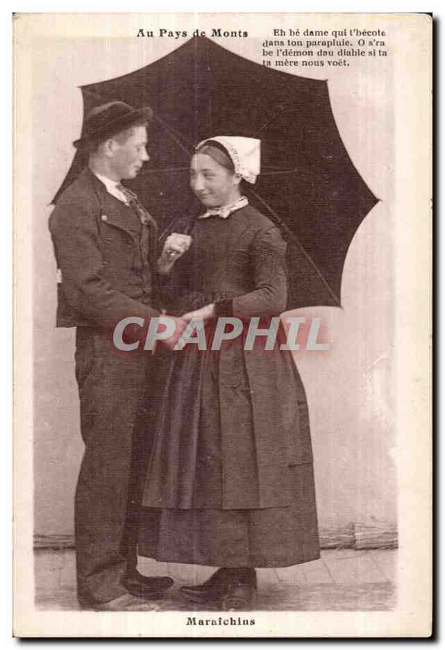 CPA Au Pays de Monts Maraichins Folklore Costume