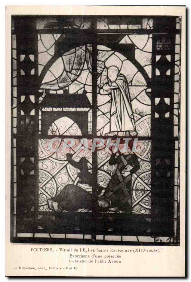 Poitiers - Vitrail de l'Église Sainte Radegonde (XIe siècle) - Exorcisme de l'abbé Abbon
