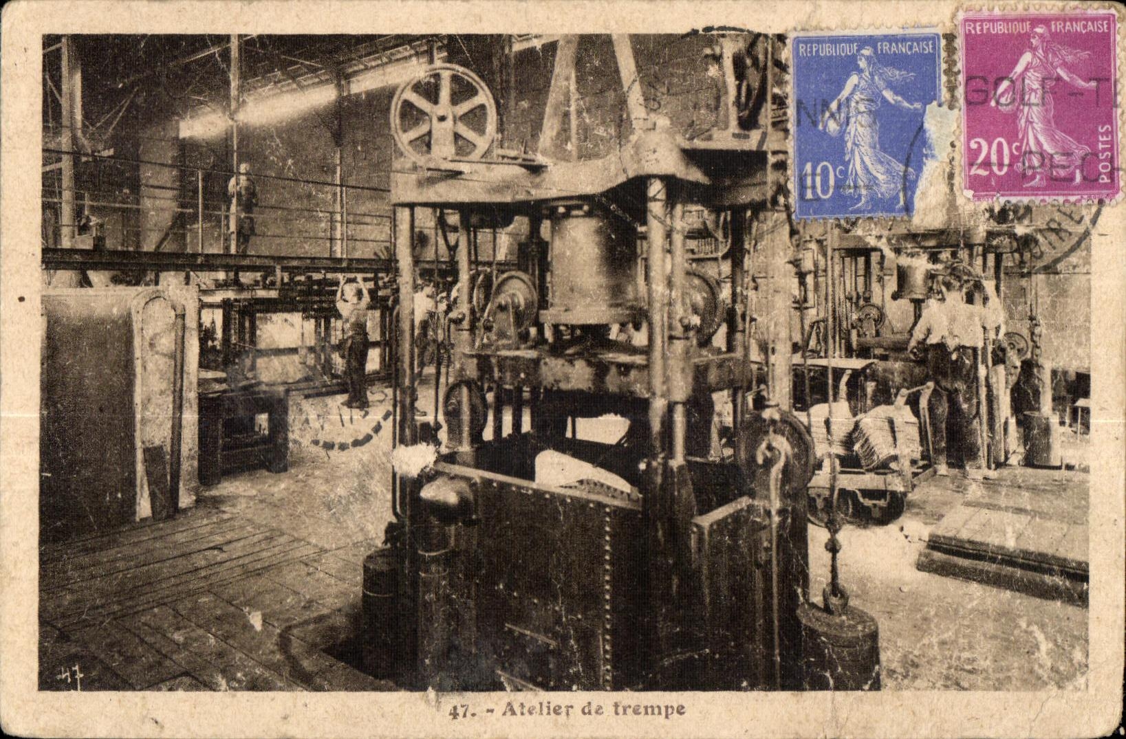 Atelier de trempe — 47. — Atelier de trempe — Charrues Huard