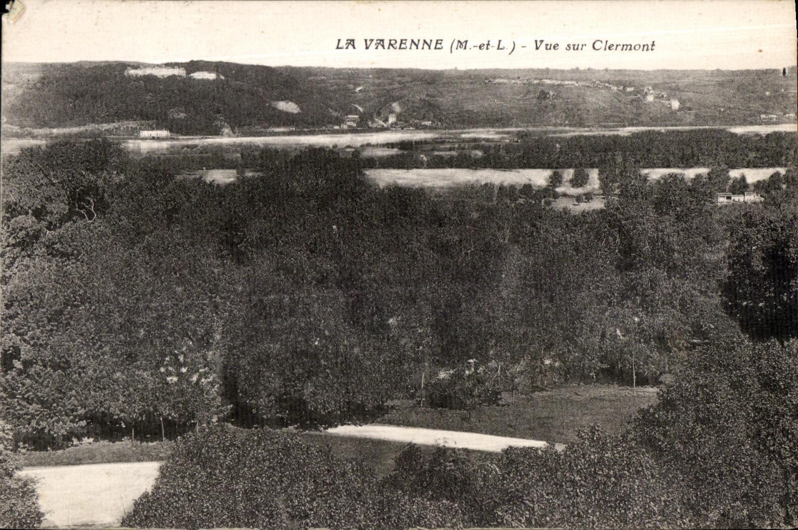 CPA La Varenne (M et L) Vue sur Clermont