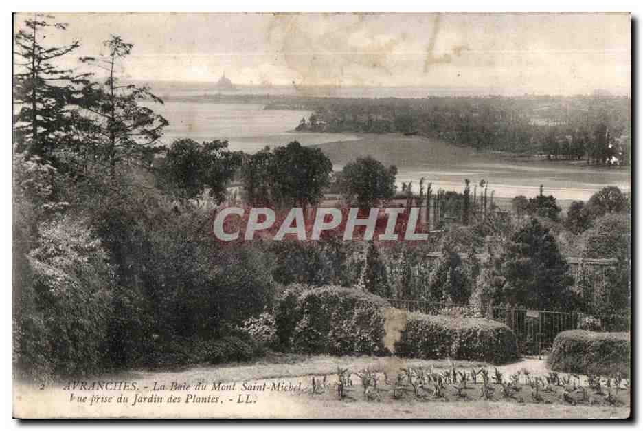 CPA Avranches La Baie du Mont Saint Michel Vue prise du Jardin des Plantes