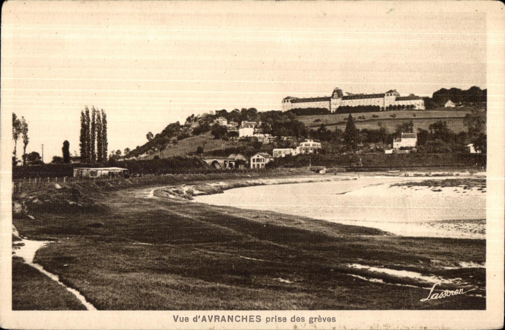 Vue d'Avranches prise des grèves — Lasson