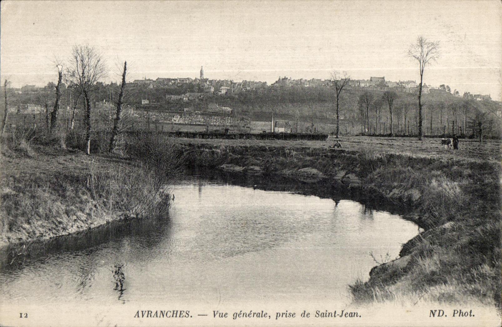 Avranches — Vue générale, prise de Saint-Jean — ND. Phot.