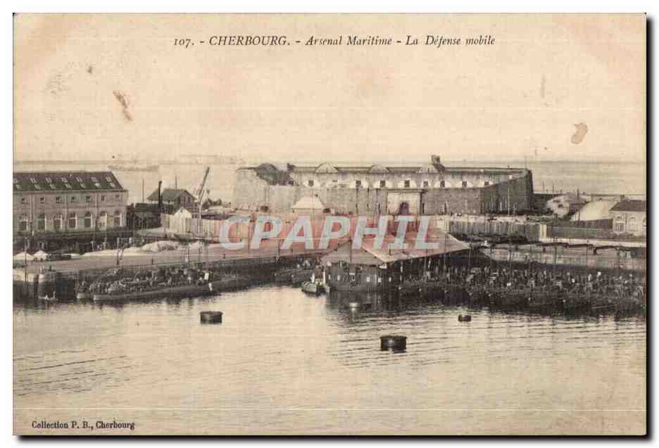 CPA Cherbourg Arsenal Maritime La Defense Mobile Bateaux 
