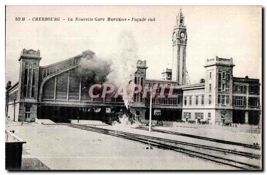CPA Cherbourg La Nouvelle Gare Maritime Facade sud Train 
