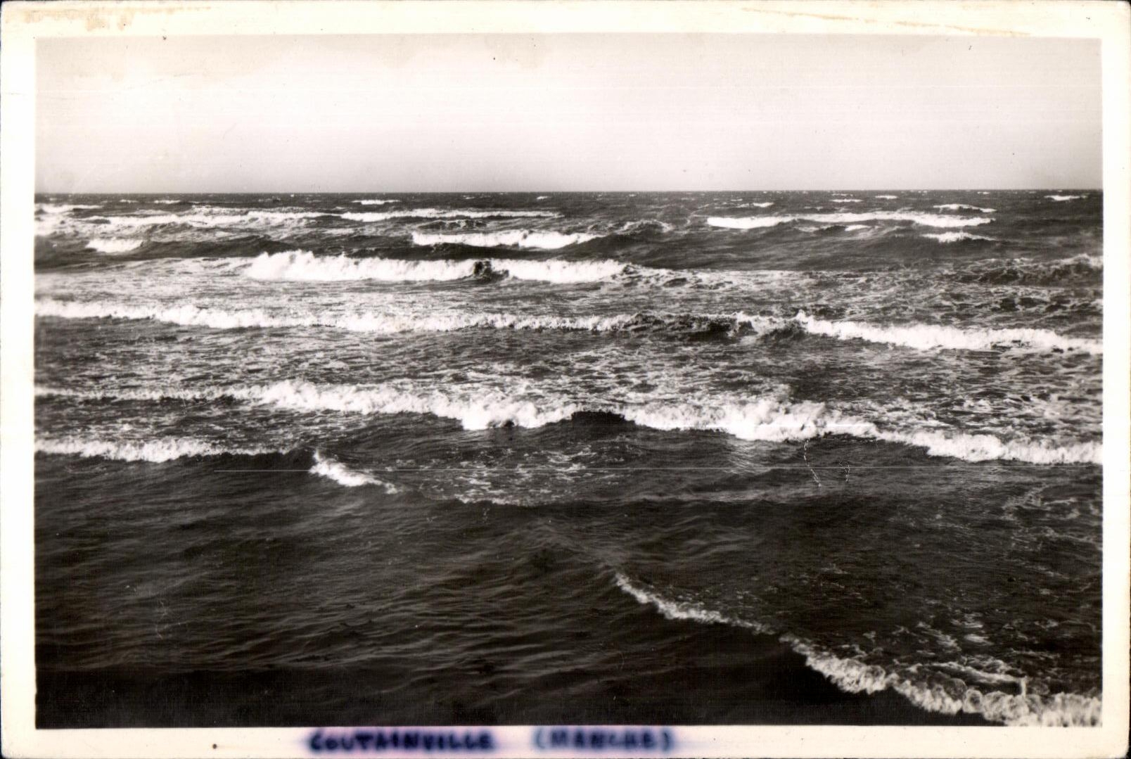 CPA Les Belles Plages Normandes Coutainville Effet de vagues