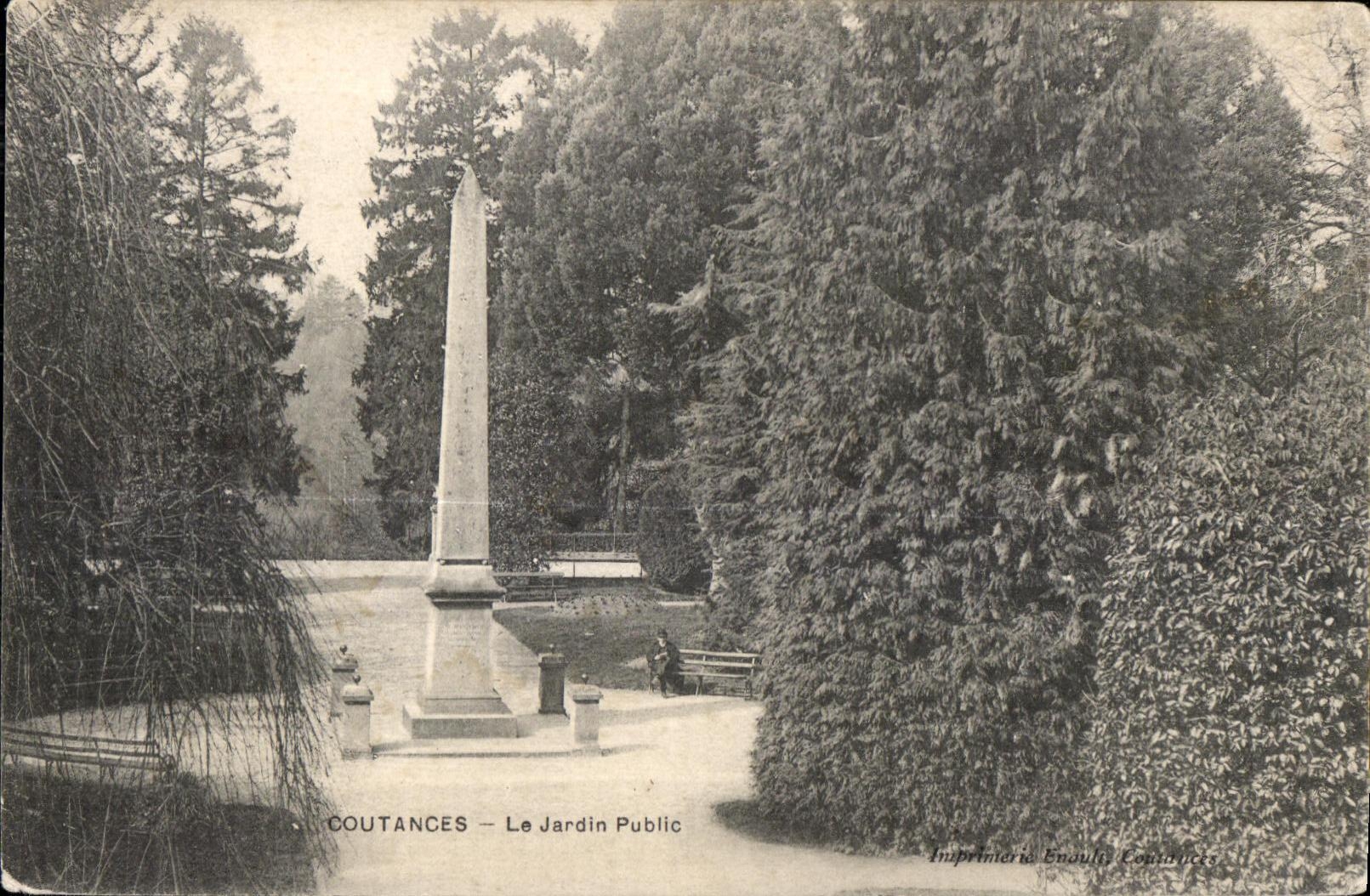 Coutances — Le Jardin Public — Imprimerie Enoult, Coutances
