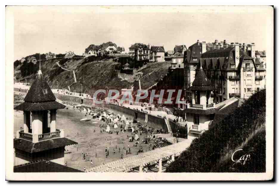 CPA Granville La plage vue du Casino