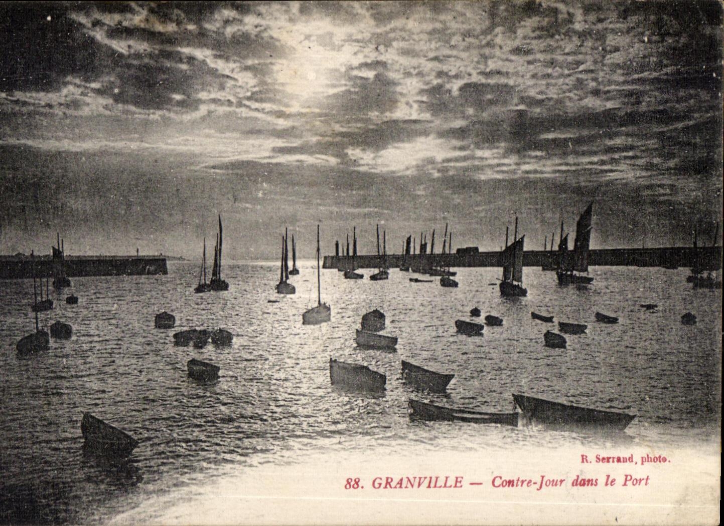 Granville — Contre-Jour dans le Port — R. Serrand, photo. n°88