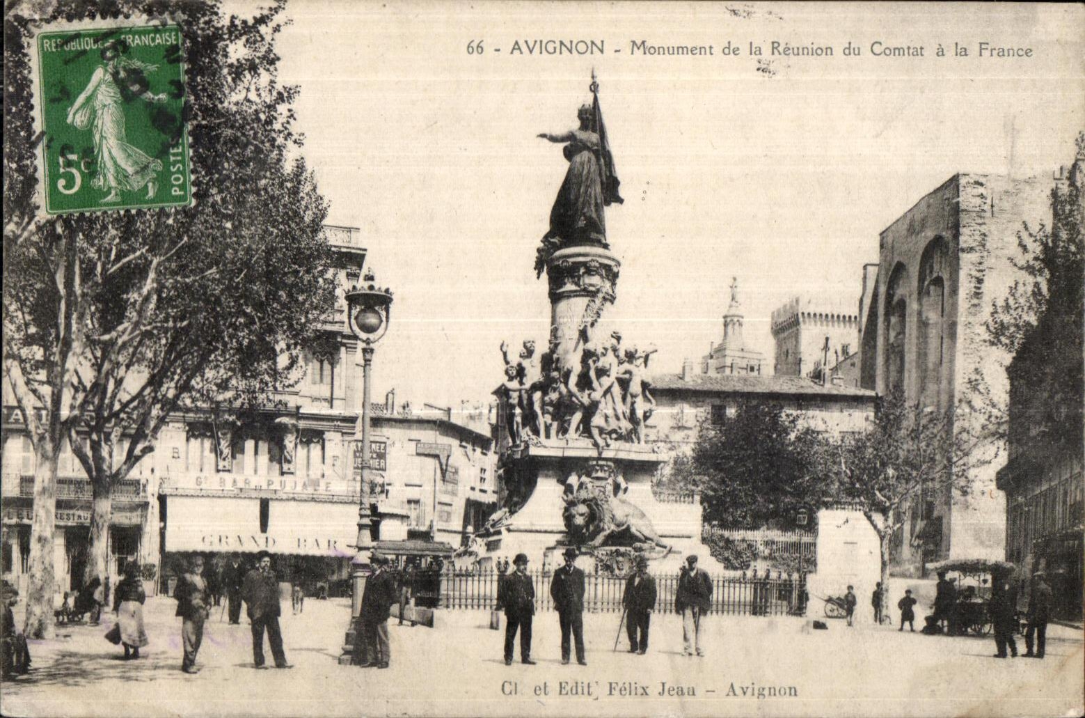 CPA Avignon Monument de la Reunion Combat a la France