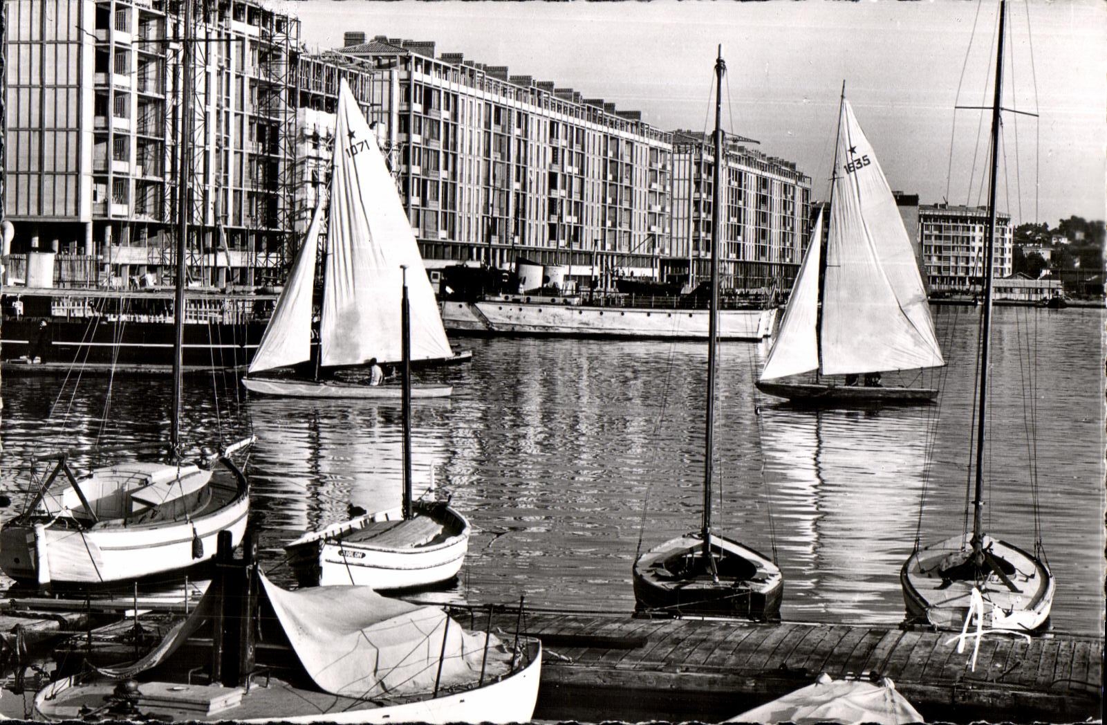 CPA Cote d Azur Toulon Le Nouveau Quai Stalingard
