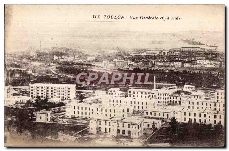 CPA Toulon Vue generale et la rade Militaria 