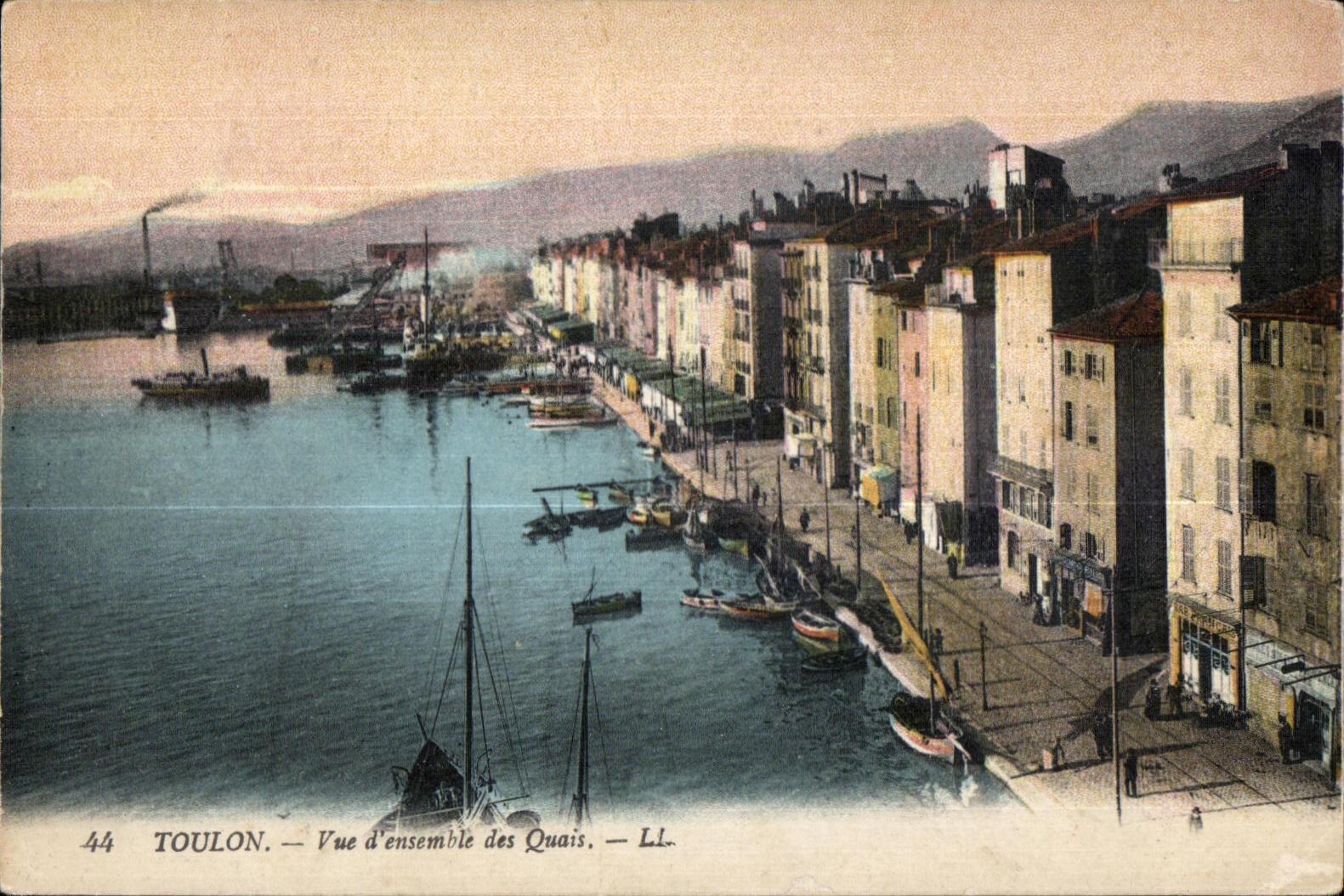 CPA Toulon Vue d Ensemble des Quais